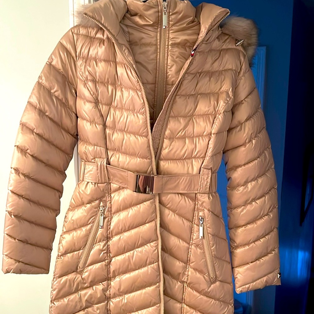 Tommy Hilfiger ladies small coat! NICEEEE